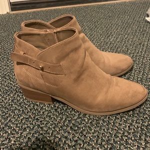 Women’s Ankle Booties